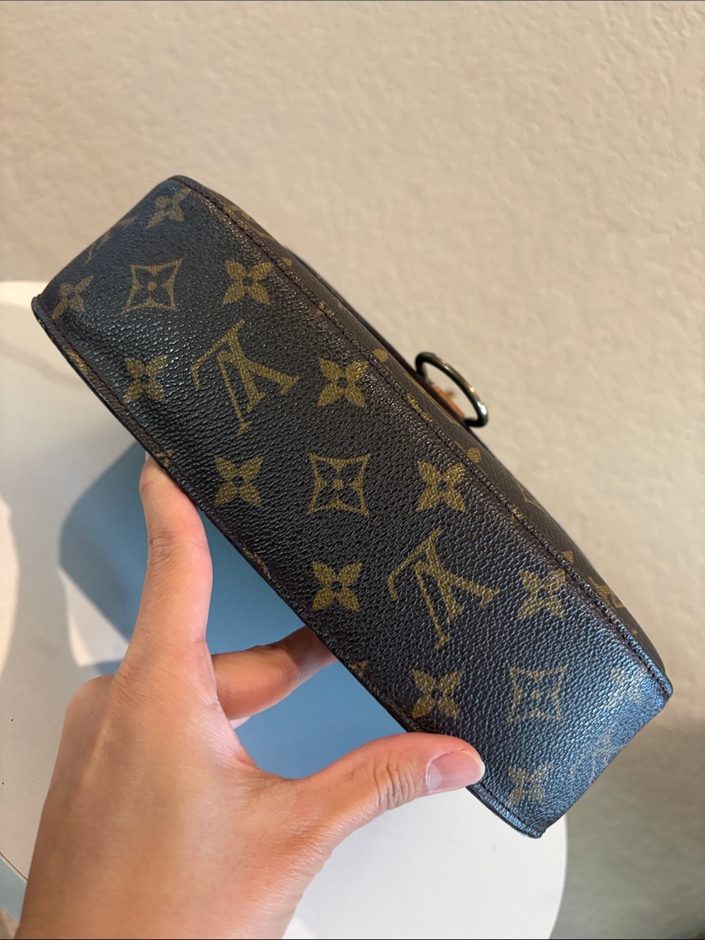 Sold Louis Vuitton TH0927 GM Saint Cloud Brown Monogram Crossbody Bag - Picture 12 of 16